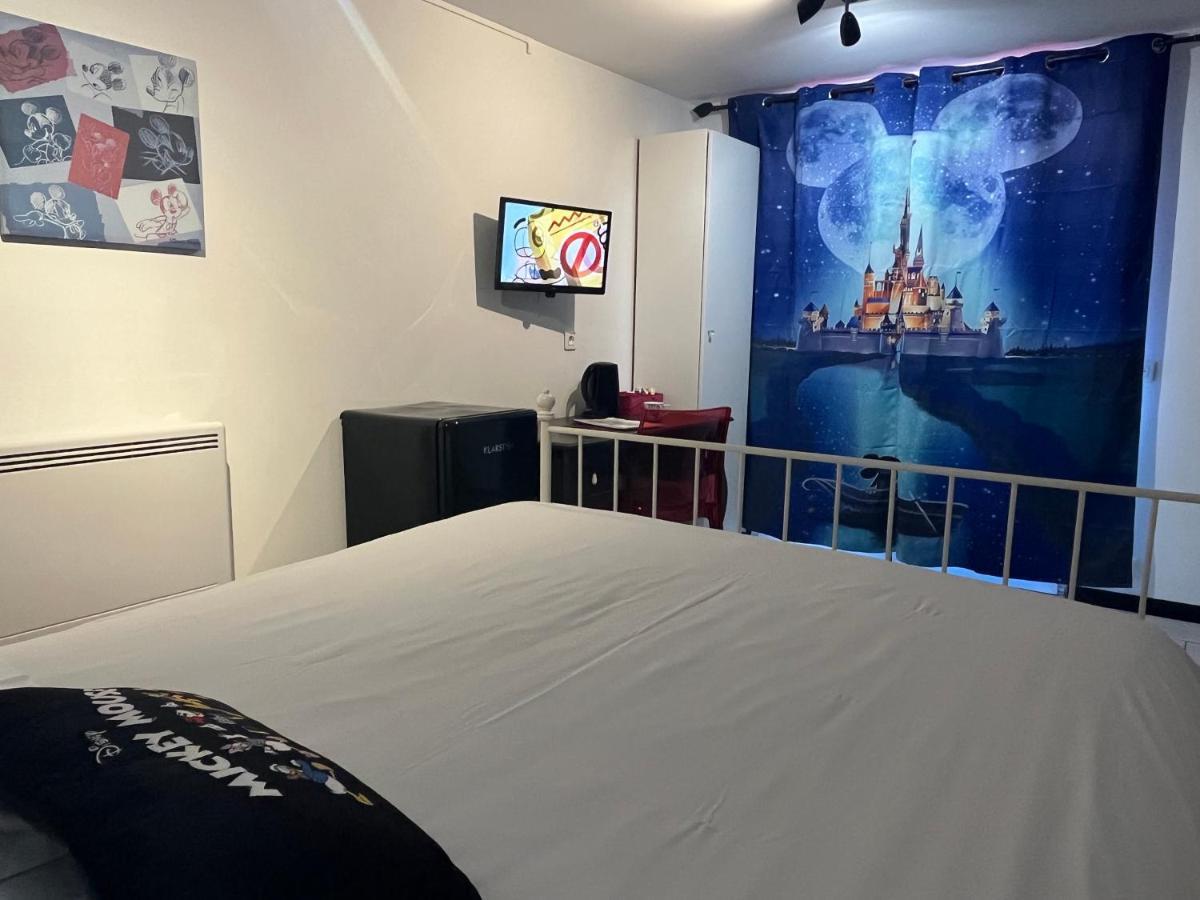 Chambres D'Hotes Poirier Bazin Montry Exterior foto