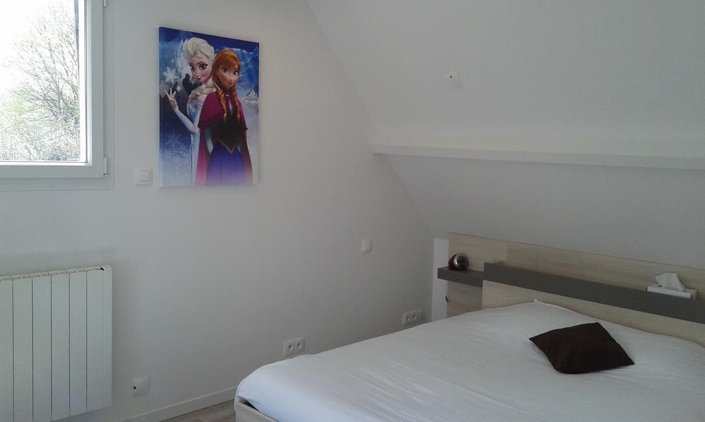 Chambres D'Hotes Poirier Bazin Montry Exterior foto