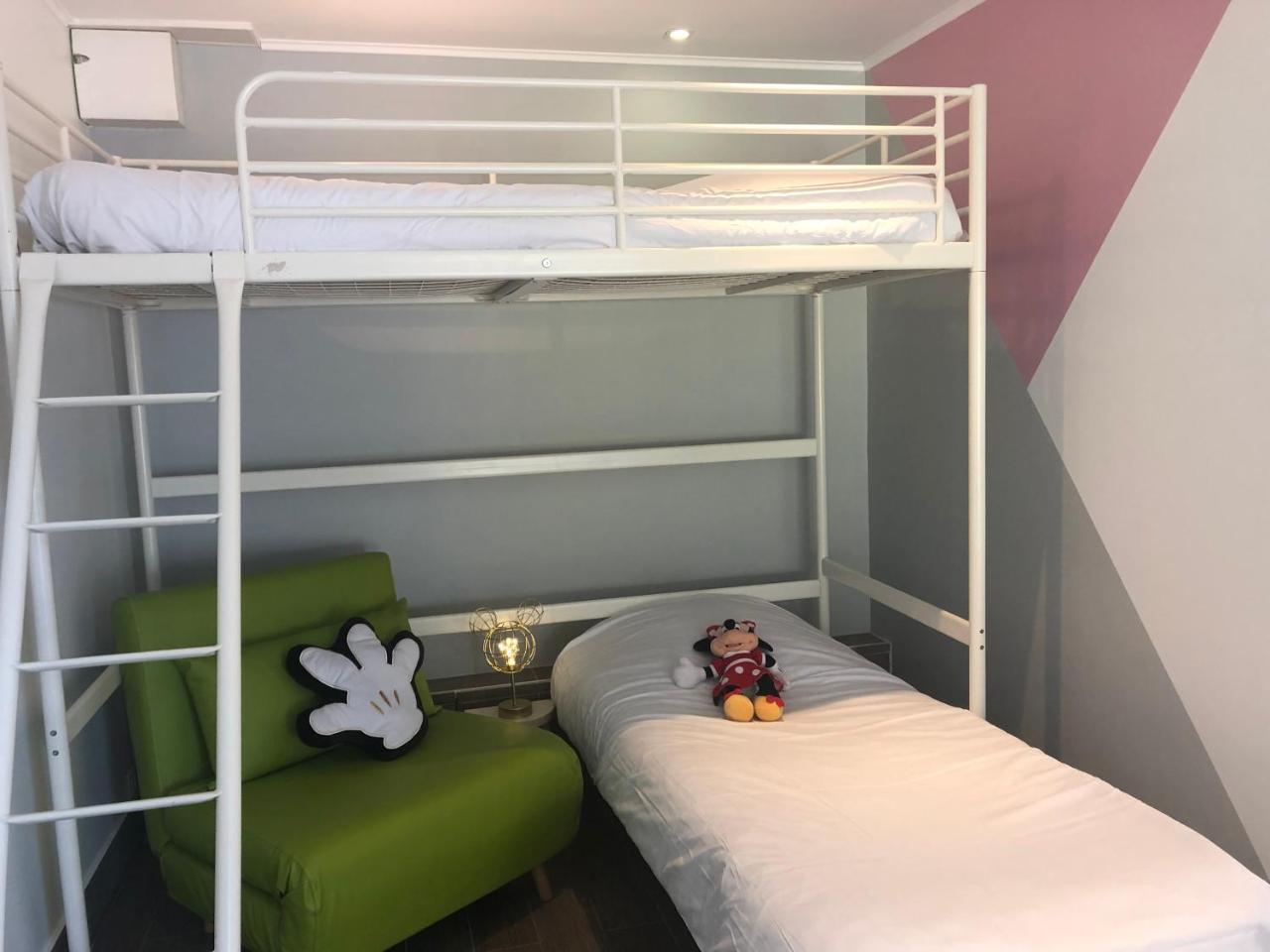 Chambres D'Hotes Poirier Bazin Montry Exterior foto